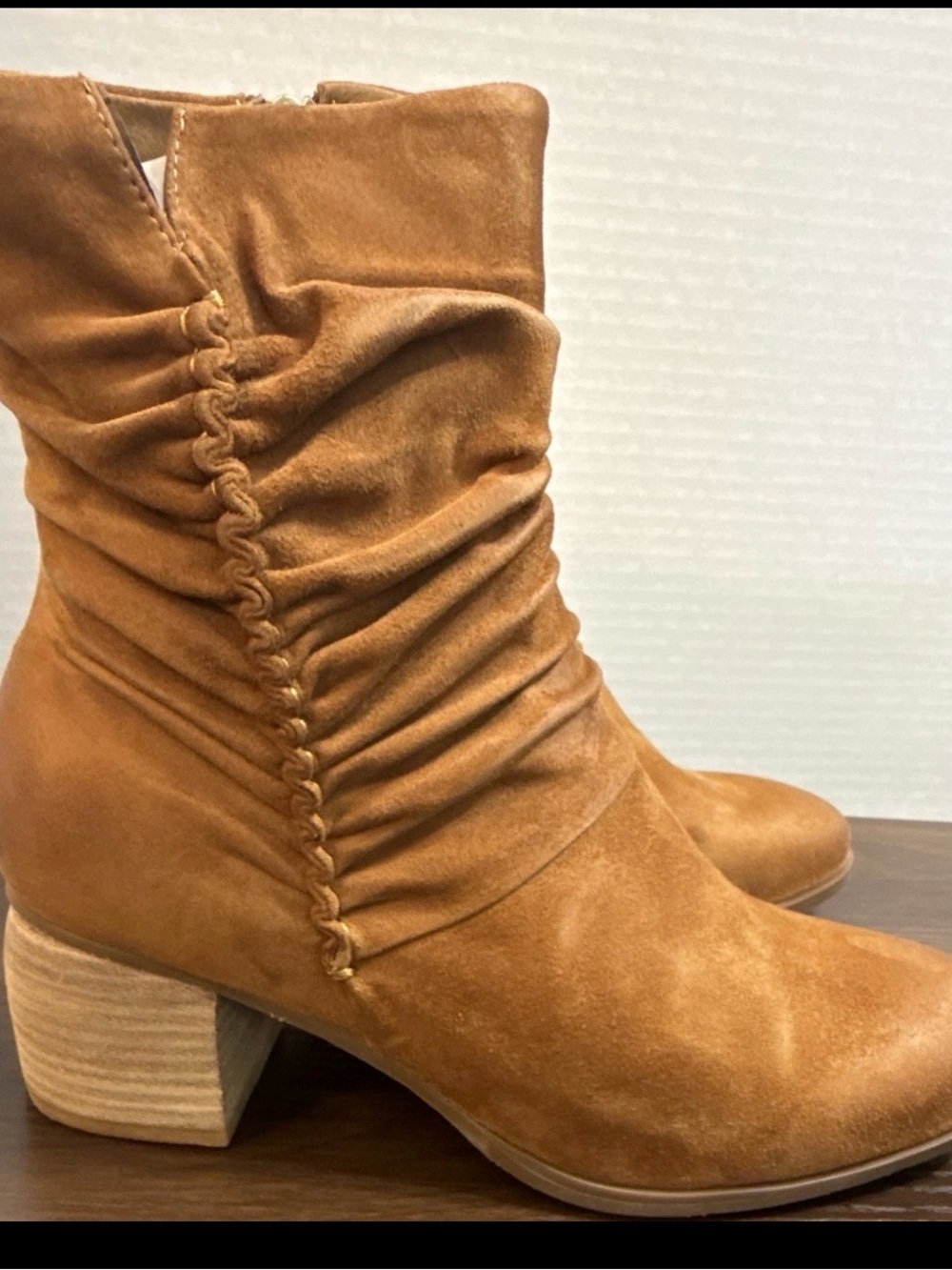 🔥🔥 Antelope Nona Cognac Suede Ruched Ankle Boots Size EU40